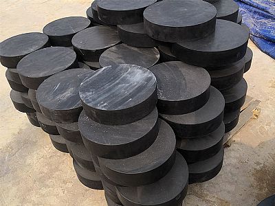崇川区板式橡胶支座由若干层橡胶片与薄钢板经加压硫化